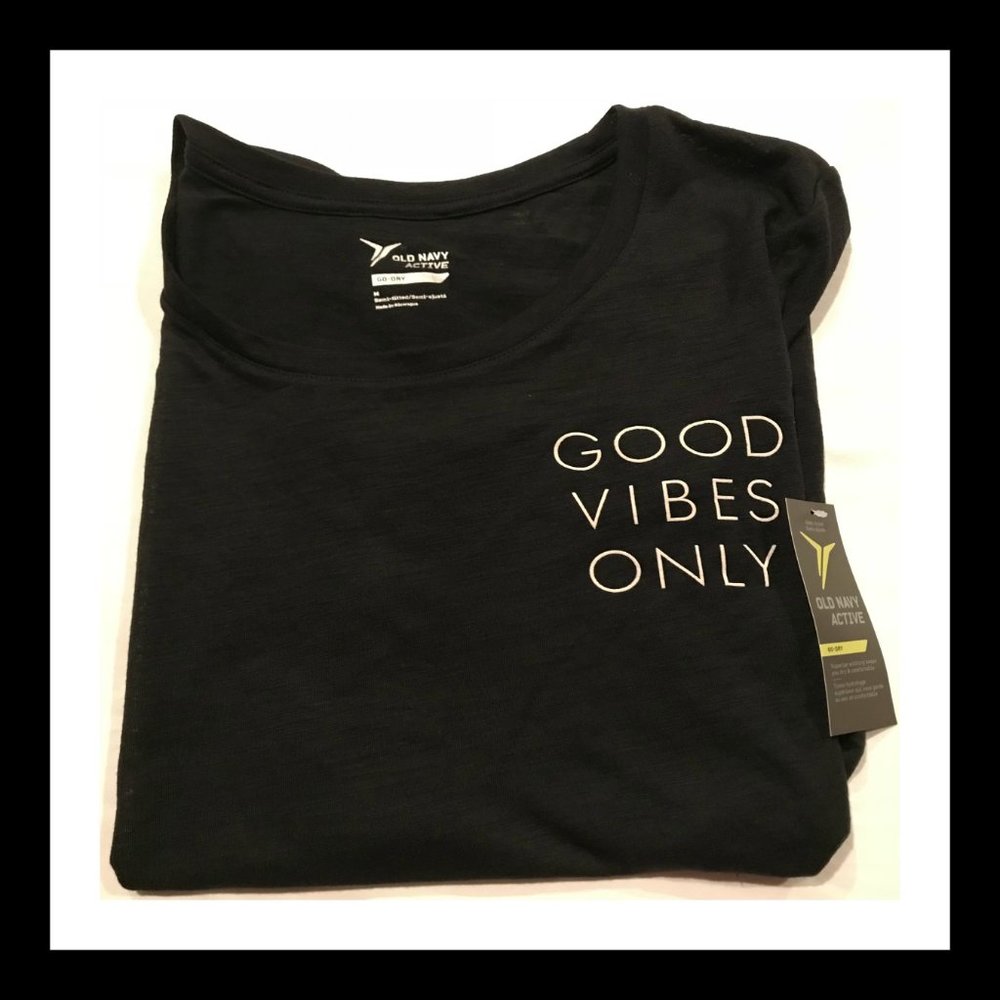 Short Sleeve "Good Vibes Only" Lightweight Top